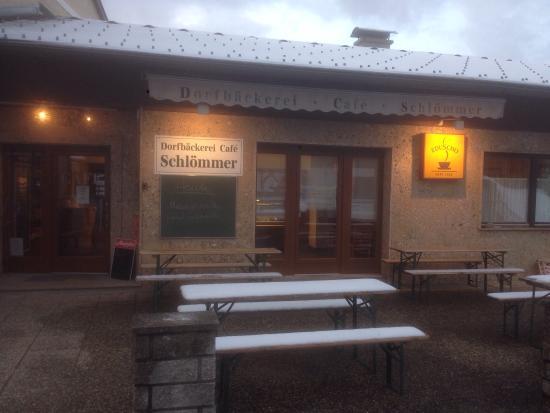 Dorfbäckerei + Café Schlömmer