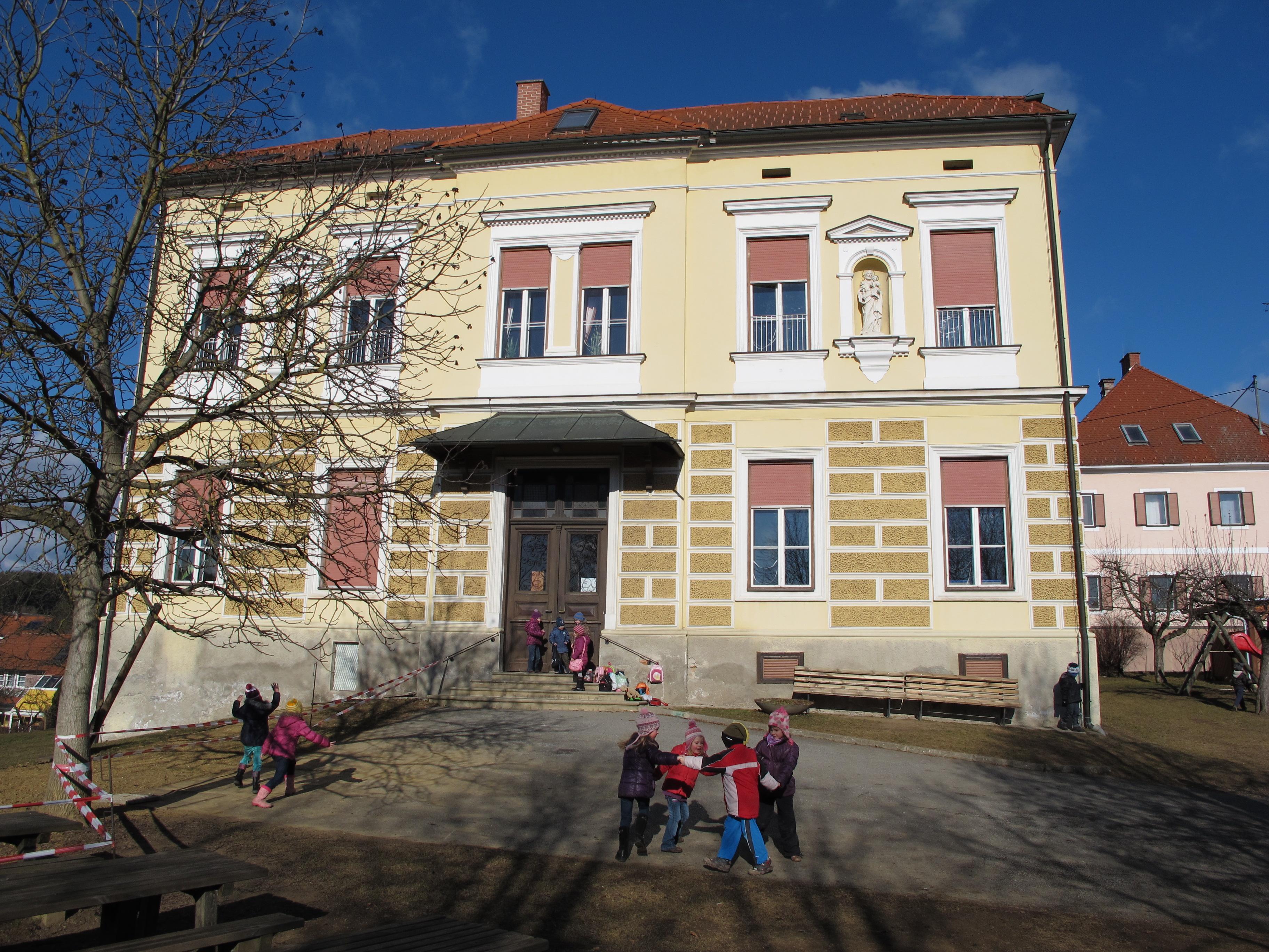 Kloster der Grazer Schulschwestern mit Kapelle